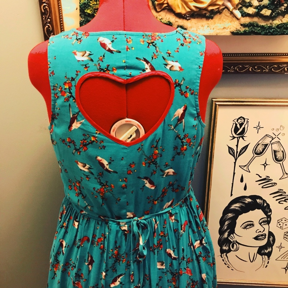 Bird print heart cutout tie waist dress